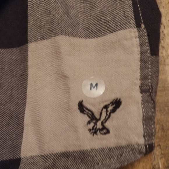 American Eagle Outfitters Men's Flannel Shirt - Picture 6 of 8